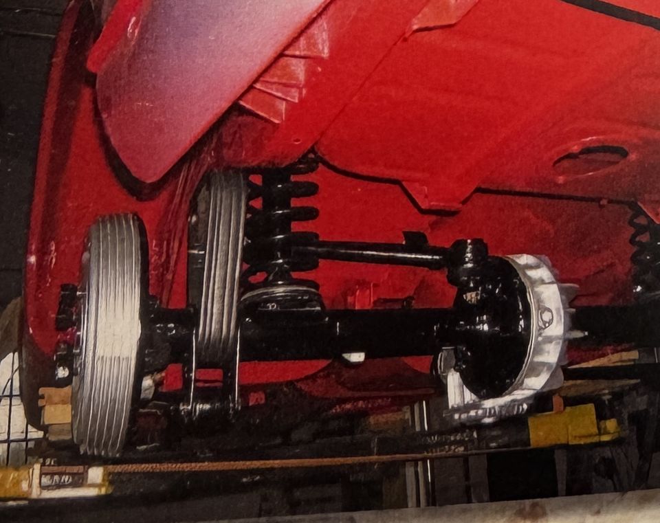 Alfa Romeo Giulietta Spider – il ponte posteriore con molle e ammortizzatori