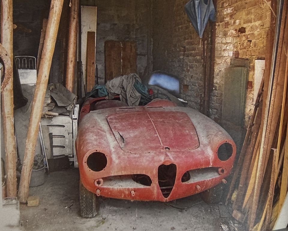Alfa Romeo Giulietta Spider – com'era nel capannone, prima del recupero