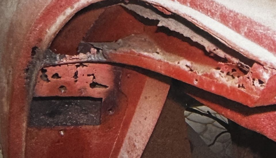 Alfa Romeo Giulietta Spider – un passaruota mangiato dalla ruggine