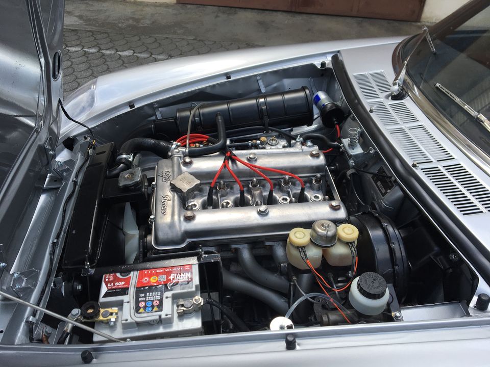 Twin-cam engine overhauled in the workshop