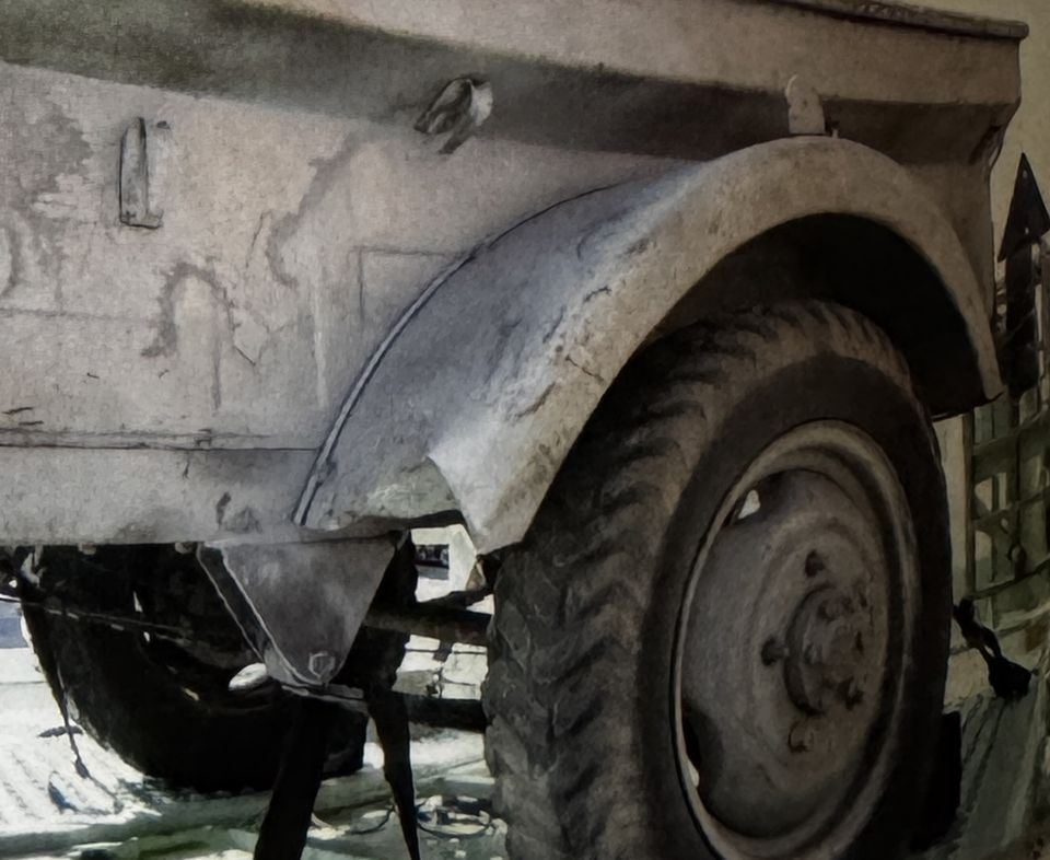 Carrellino militare AR 59 – il parafango tondo e la ruota, prima del lavoro