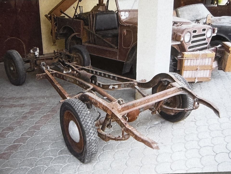 Fiat 1100 – restauro del telaio – il telaio com'era arrivato, con le ruote montate