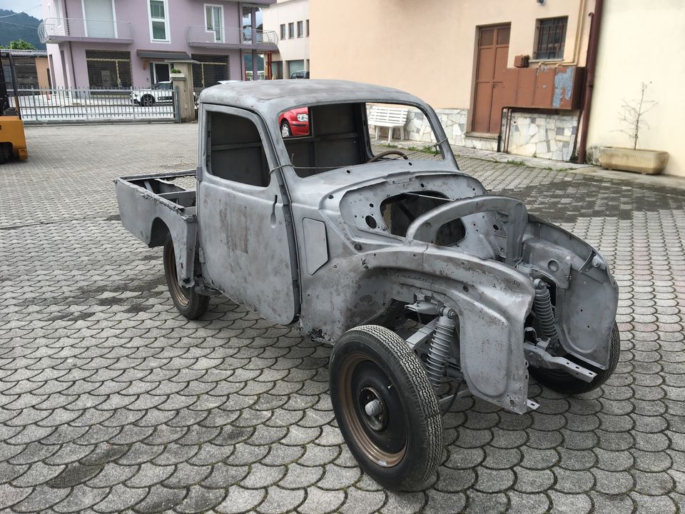 Metalwork – pick-up in bare metal