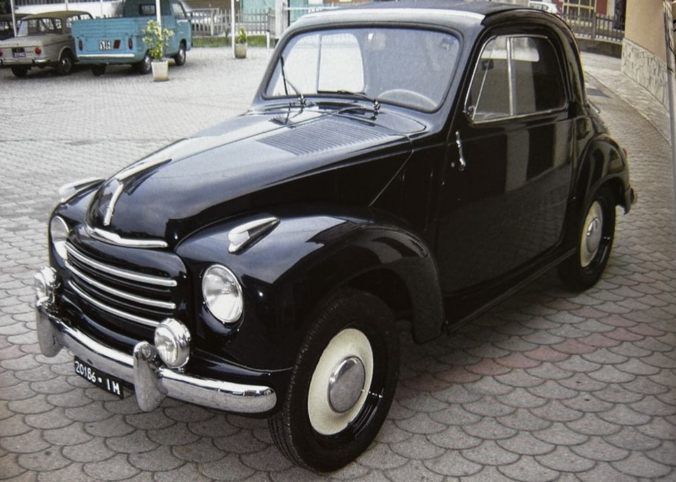 Fiat 500 C Topolino nera – nera, con le ruote color crema