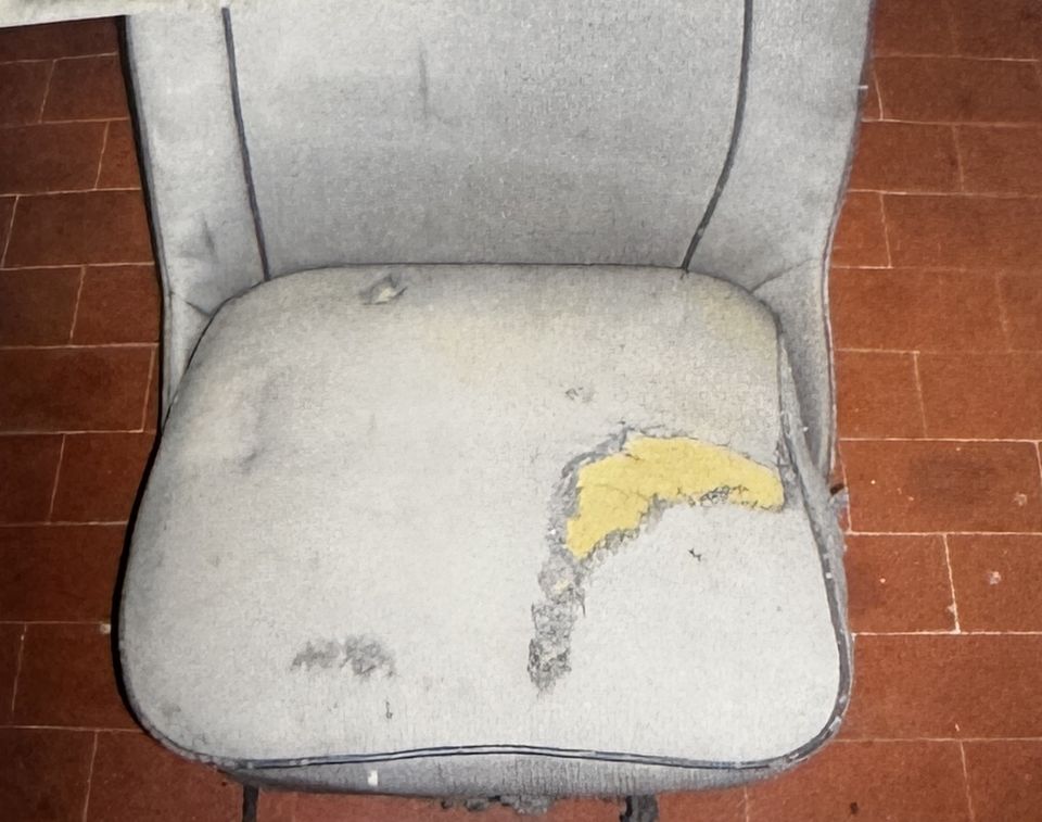 Fiat 500 C Topolino – prima: il sedile sfondato e strappato