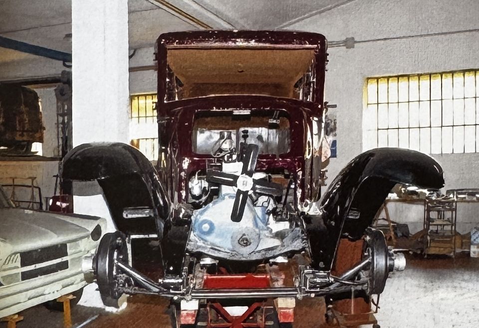 Fiat 514 berlina – Kotflügel und Motor an ihrem Platz
