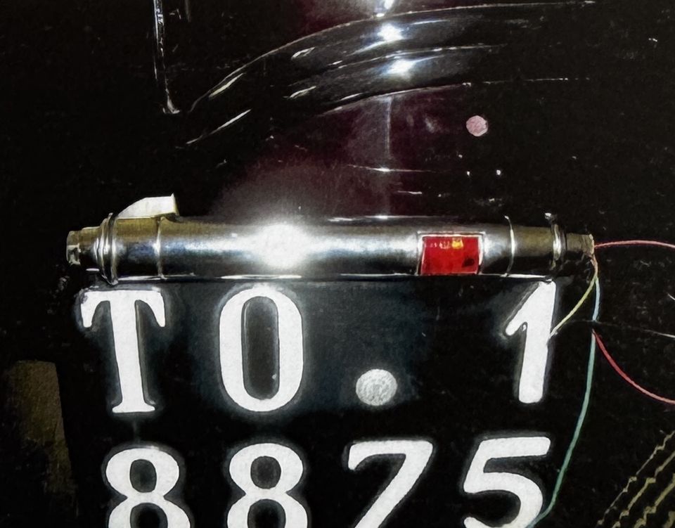 Fiat 514 berlina – das originale schwarze Turiner Kennzeichen, erhalten
