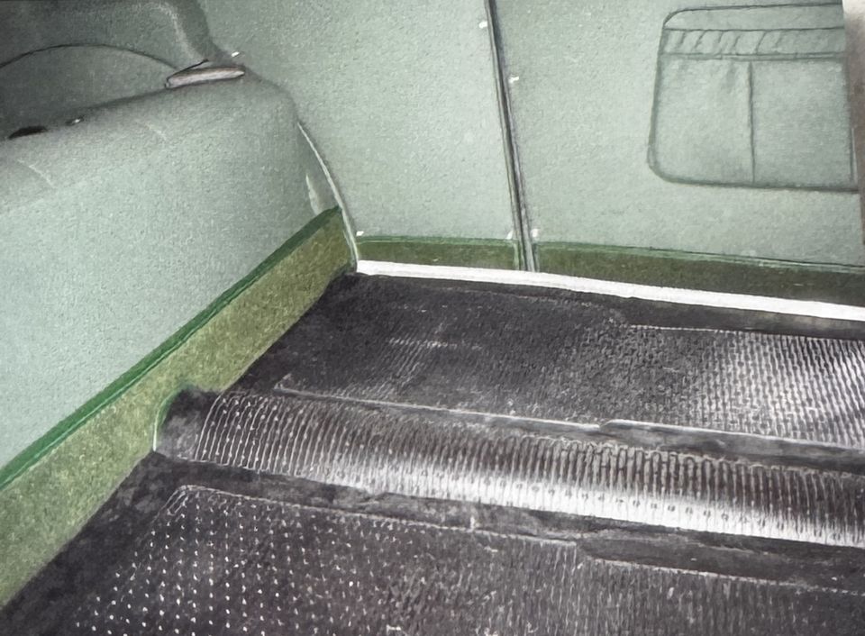 Fiat Balilla francese – i tappeti in gomma sul pavimento