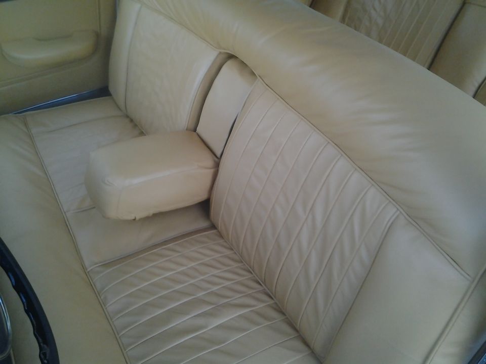 Sellerie – banquette arrière en cuir