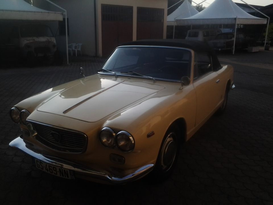 Lancia Flavia convertibile – foto 14