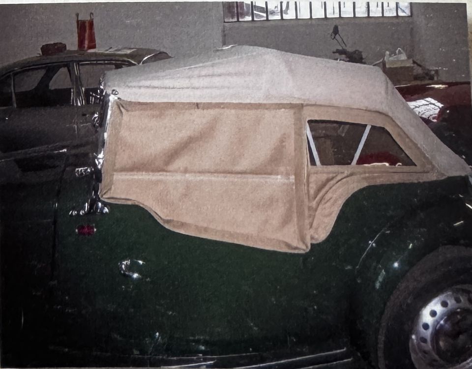 MG TD – das hintere Seitenteil bei der Anprobe